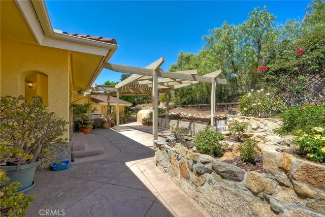 $1,400,000 | 4408 Brodea Lane, Fallbrook, CA 92028