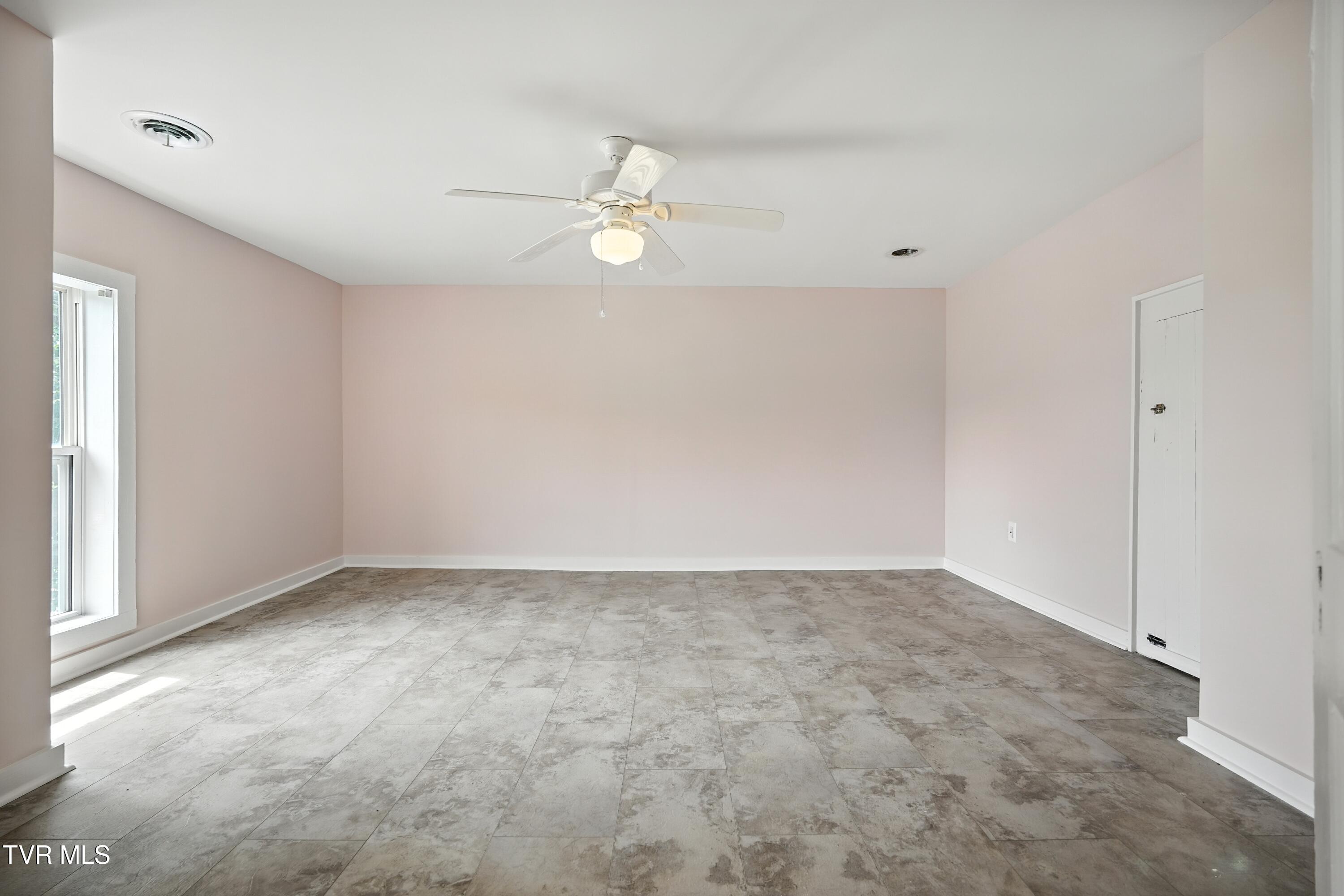 286 Brobeck Hill Road Limestone, TN 37681 - Photo 16 of 22 17_dsc01301