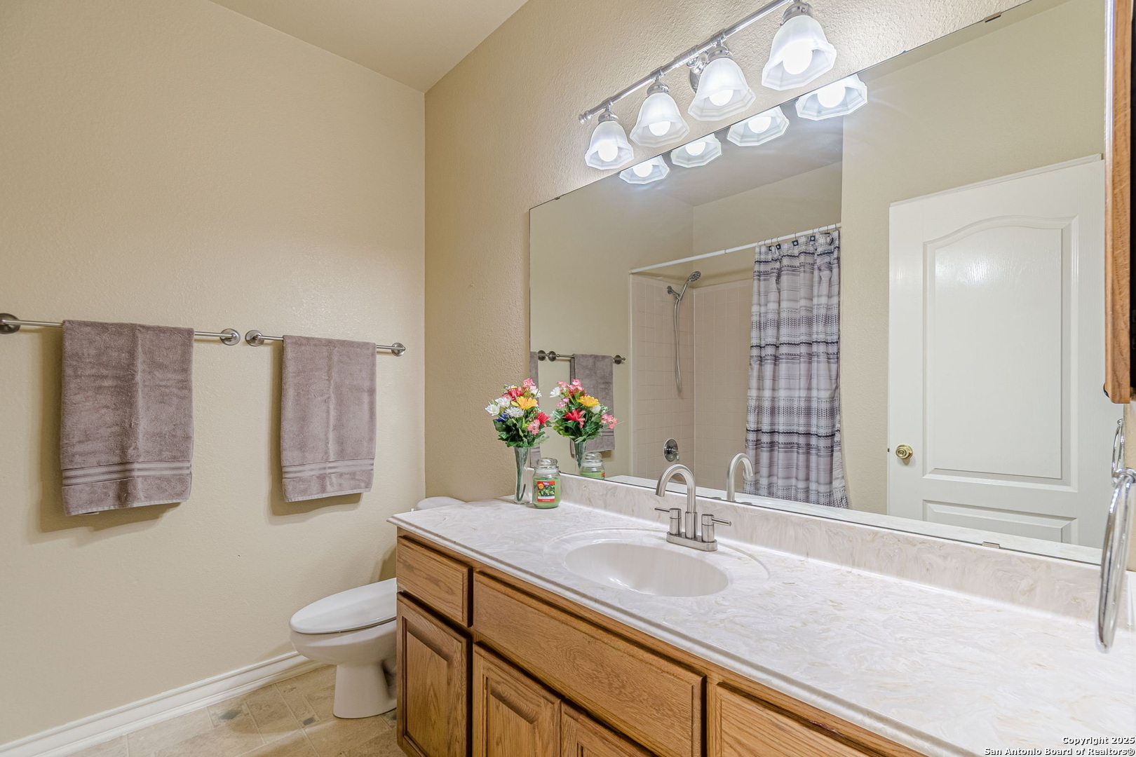 249 Lakeridge Loop Lakehills, TX 78063 - Photo 19 of 36