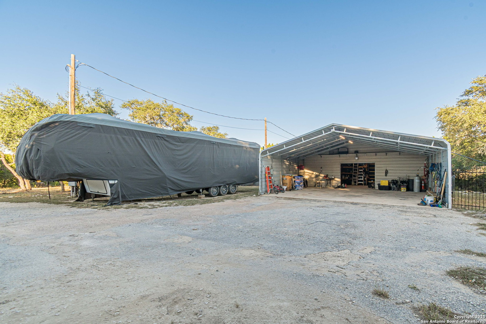 249 Lakeridge Loop Lakehills, TX 78063 - Photo 27 of 36