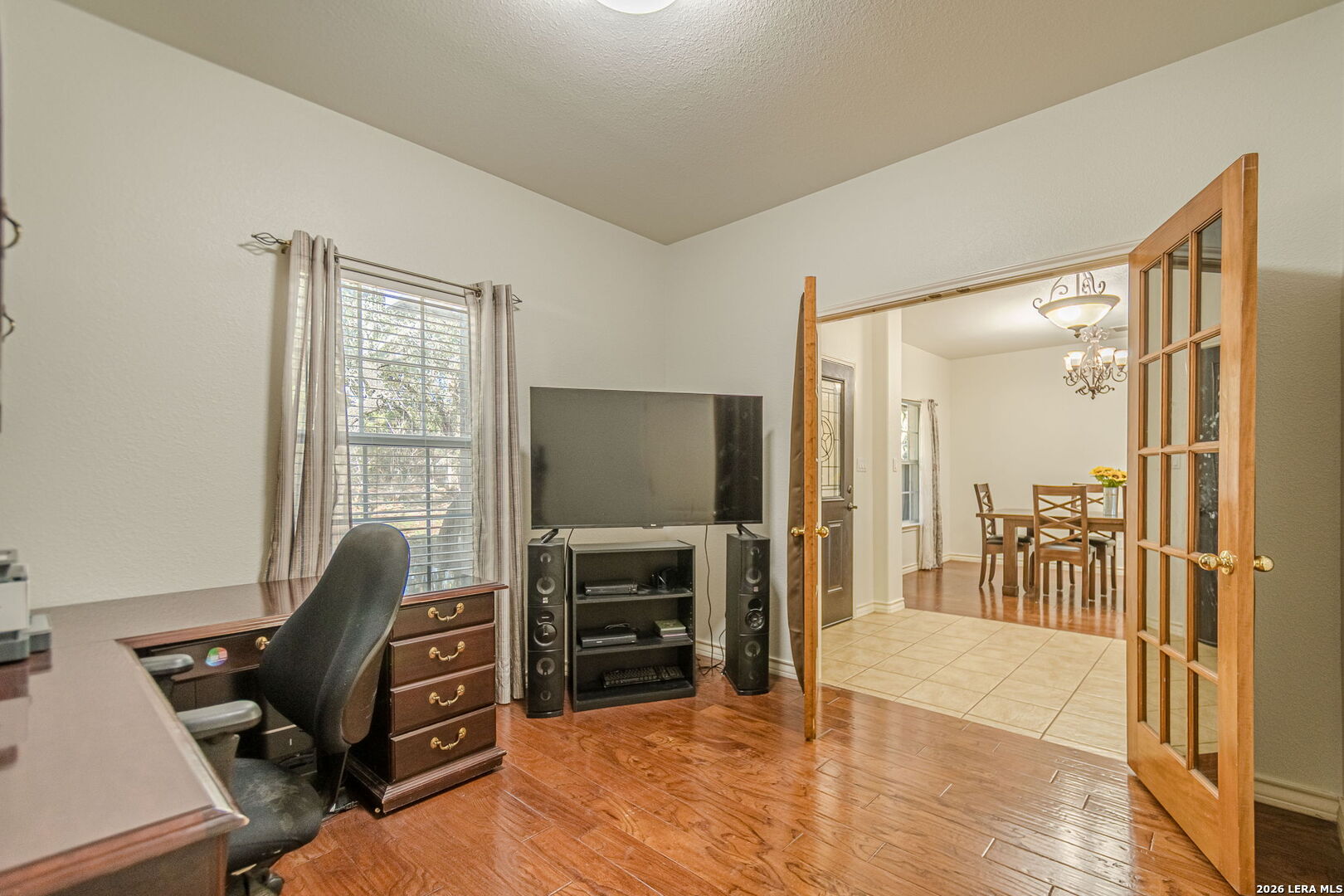 249 Lakeridge Loop Lakehills, TX 78063 - Photo 8 of 36