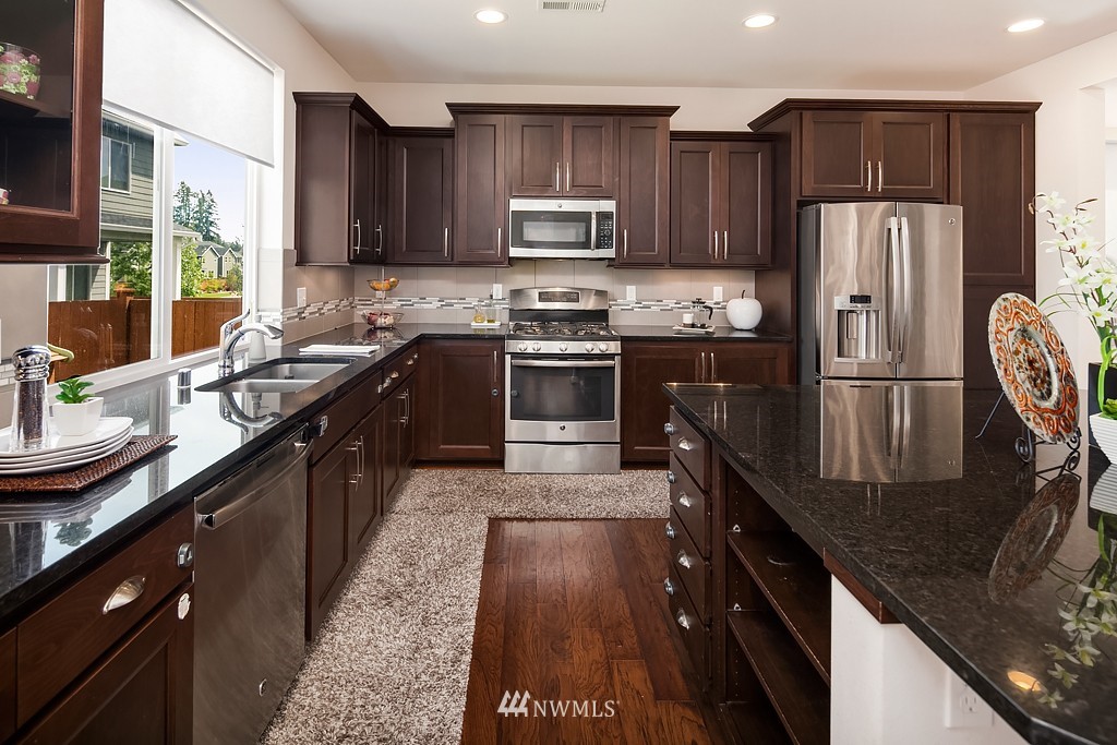 3609 196th Place Southeast Bothell, WA 98012 - Photo 4 of 18
