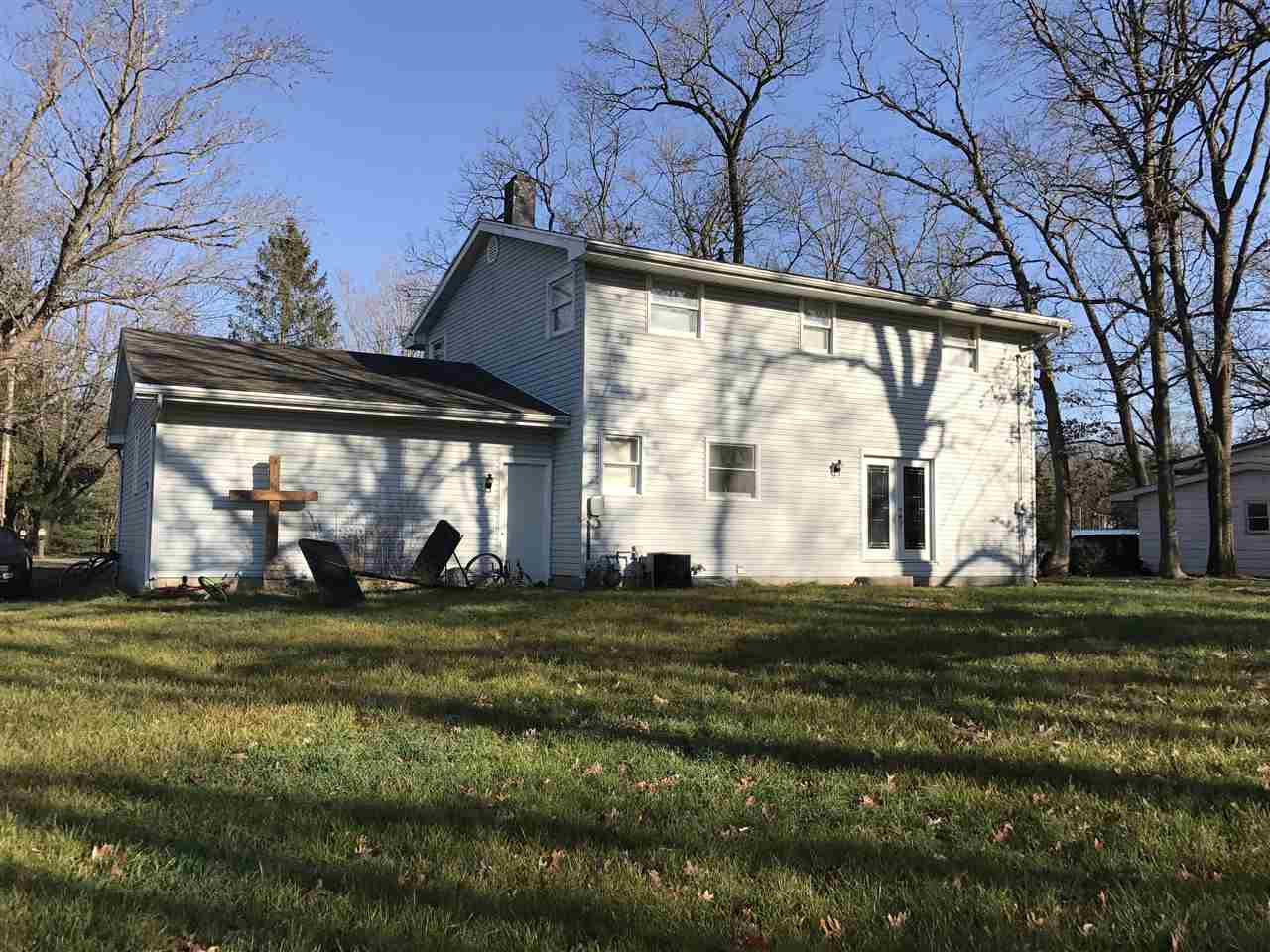 297 Oak Street Rochester, IN 46975 - Photo 2 of 25