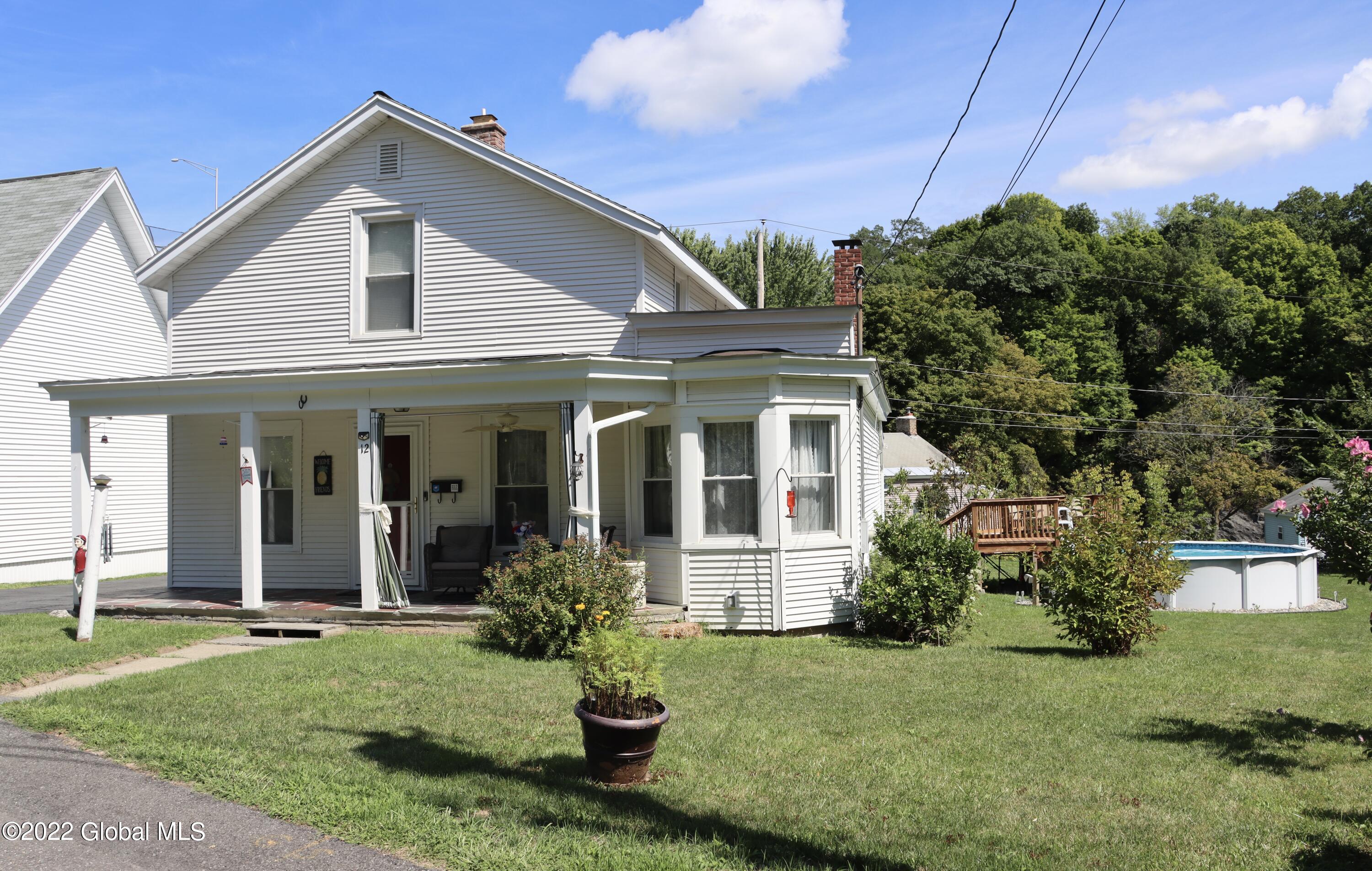 12 Rockefeller Road Bethlehem, NY 12054 - Photo 3 of 51 IMG_2547