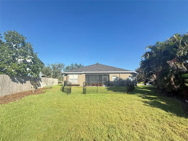 $425,000 | 6817 Cromwell Garden Drive, Apollo Beach, FL 33572