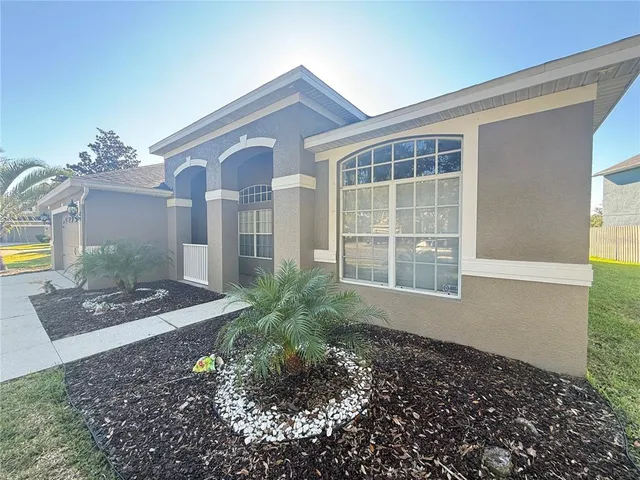 $425,000 | 6817 Cromwell Garden Drive, Apollo Beach, FL 33572