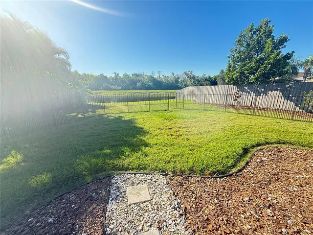 $425,000 | 6817 Cromwell Garden Drive, Apollo Beach, FL 33572