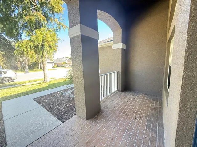 $425,000 | 6817 Cromwell Garden Drive, Apollo Beach, FL 33572