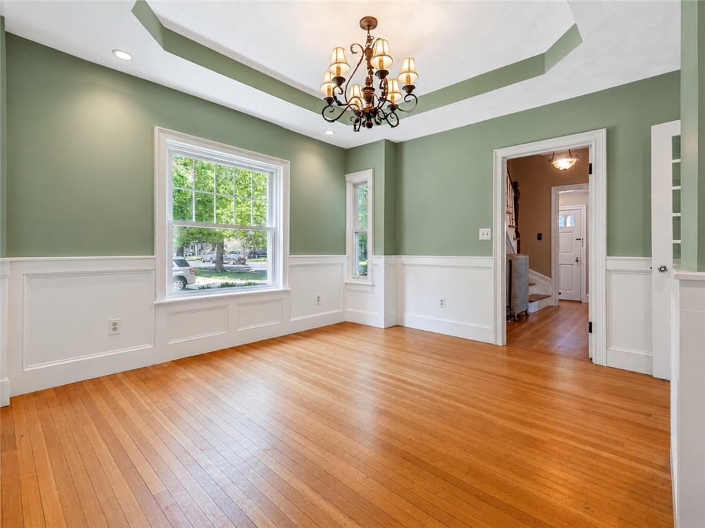 225 Hunts Avenue Pawtucket, RI 02861 - Photo 17 of 35