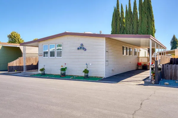 $149,950 | 1830 East Yosemite Avenue, Unit 116, Manteca, CA 95336