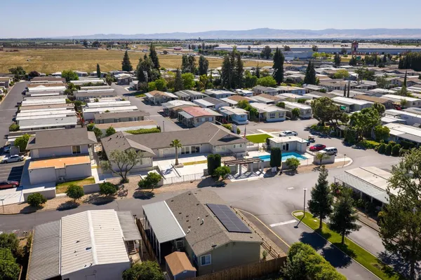 $149,950 | 1830 East Yosemite Avenue, Unit 116, Manteca, CA 95336
