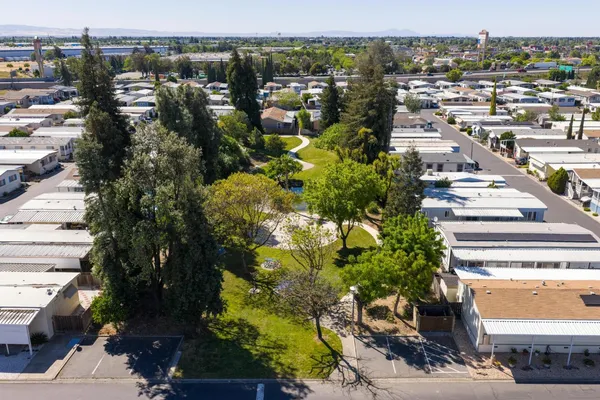 $149,950 | 1830 East Yosemite Avenue, Unit 116, Manteca, CA 95336