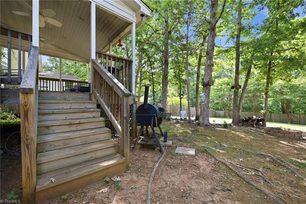 1914 Treyburn Lane High Point, NC 27265 - Photo 14 of 48 Another view of the Fenced in Yard