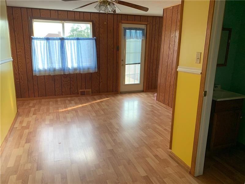 802 6th Street Rochester, PA 15074 - Photo 8 of 14