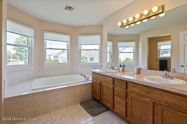 4 Acadia Lane Howell, NJ 07731 - Photo 28 of 36 27Bathroom