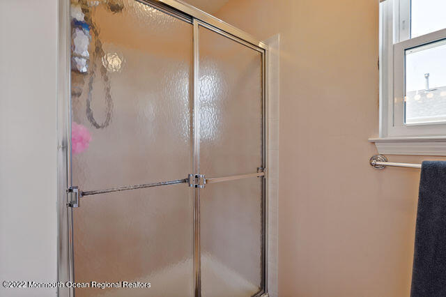 4 Acadia Lane Howell, NJ 07731 - Photo 29 of 36 28Bathroom