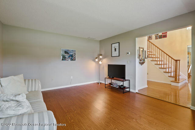 4 Acadia Lane Howell, NJ 07731 - Photo 8 of 36 07Living Room