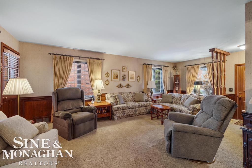 809 Fairford Road Grosse Pointe, MI 48236 - Photo 16 of 57 50195070-f452cc81-6f3f-4c4c-ac24-ae241d9b867e.JPG