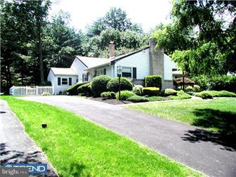 426 Wingate Road Huntingdon Valley, PA 19006 - Photo 1 of 12 Exterior Front
