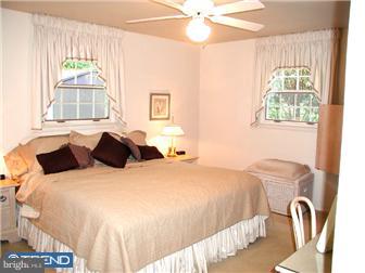 426 Wingate Road Huntingdon Valley, PA 19006 - Photo 12 of 12 Bedroom - Main