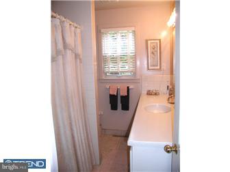 426 Wingate Road Huntingdon Valley, PA 19006 - Photo 10 of 12 Bathroom
