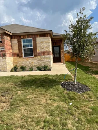 $1,900 | 109 Declaration Lane, Liberty Hill, TX 78642