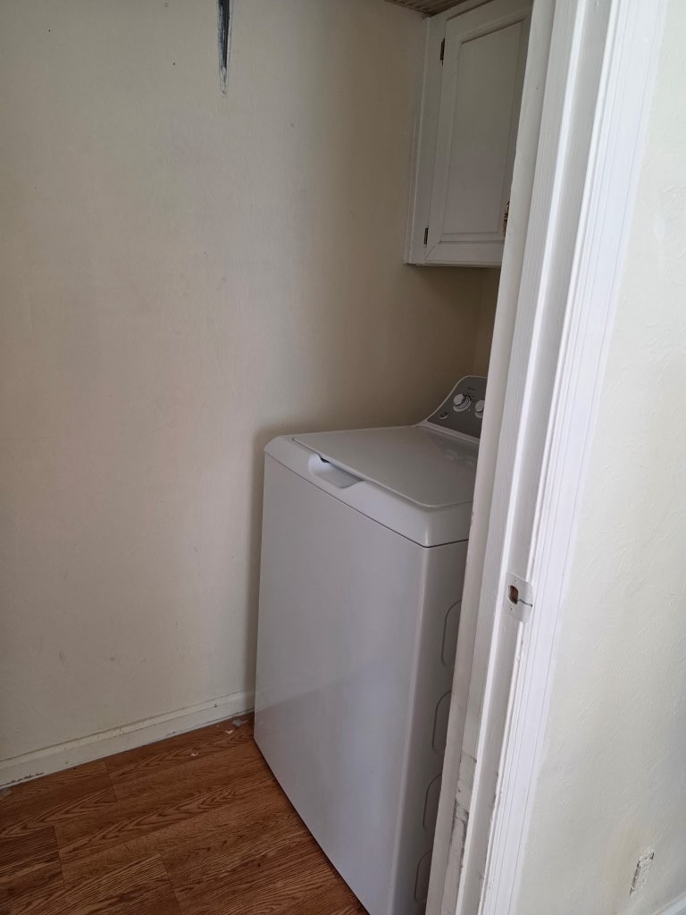 225 East Prospect Road Fayetteville, TN 37334 - Photo 3 of 11 a utility room with dryer and washer