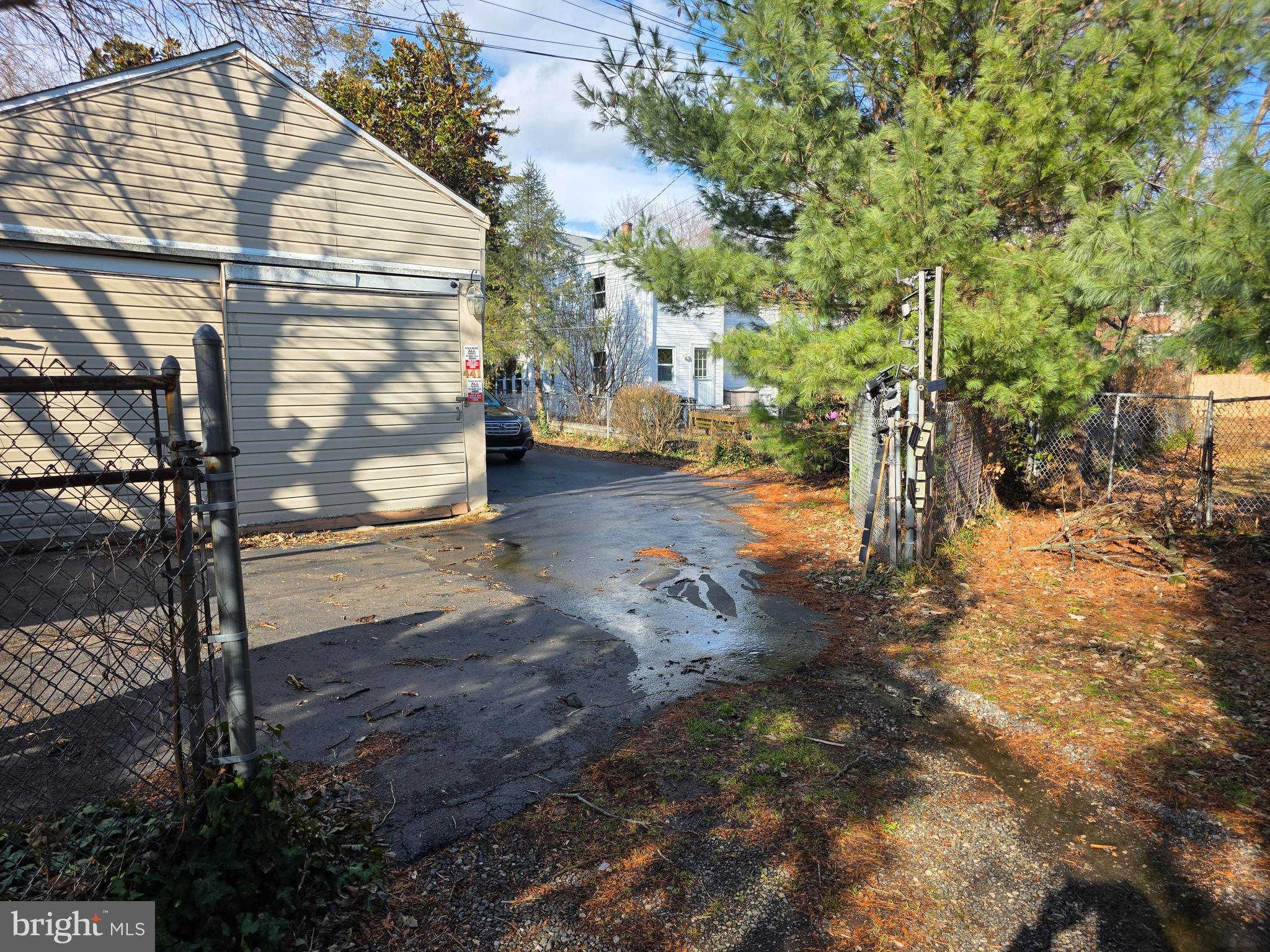 441 Manchester Avenue Media, PA 19063 - Photo 21 of 24 a view of yard