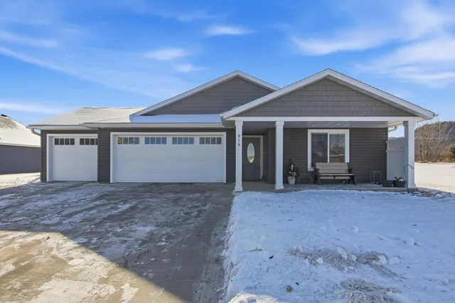 $359,000 | 918 21st Street, Wabasha, MN 55981