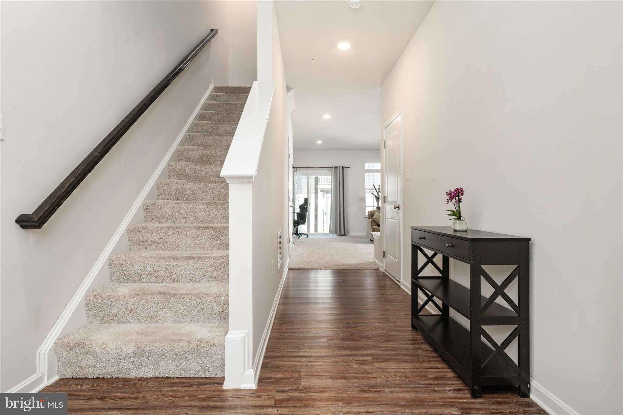 1808 Kellington Court Odenton, MD 21113 - Photo 6 of 36 Front Foyer