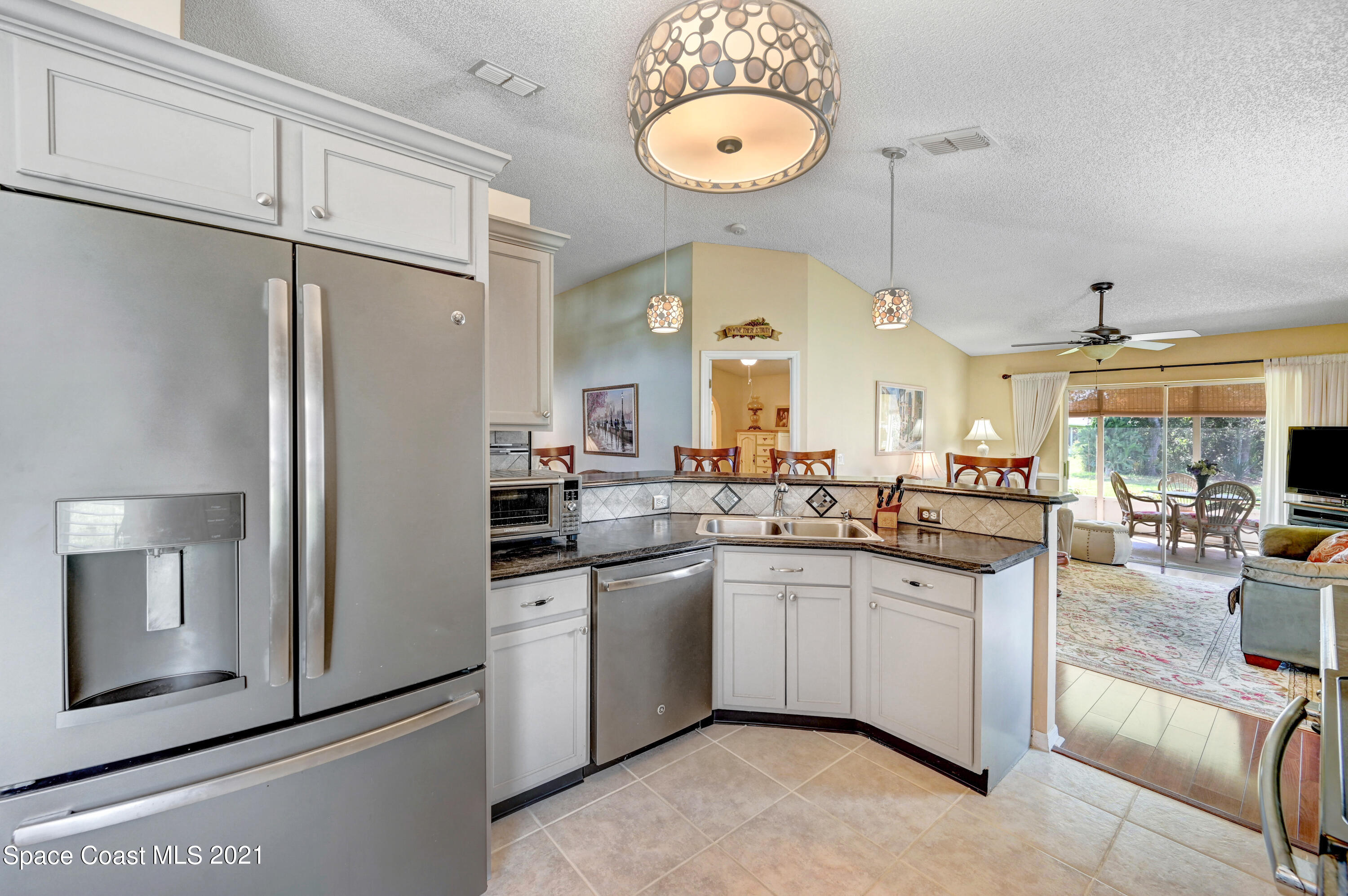 2231 Spring Creek Circle Palm Bay, FL 32905 - Photo 10 of 51 DSC_3932
