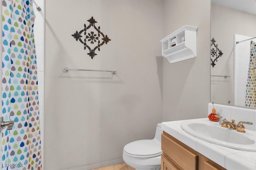 11348 La Madre Ridge Drive Las Vegas, NV 89135 - Photo 52 of 75 Ensuite bathroom from bedroom.