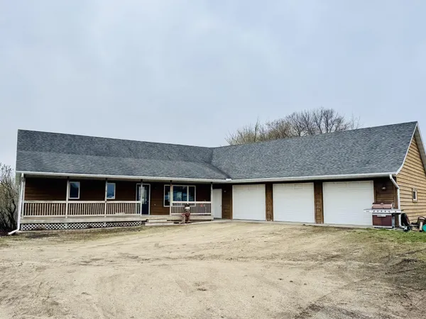 $1,050,000 | 8304 180th Street West, Faribault, MN 55021