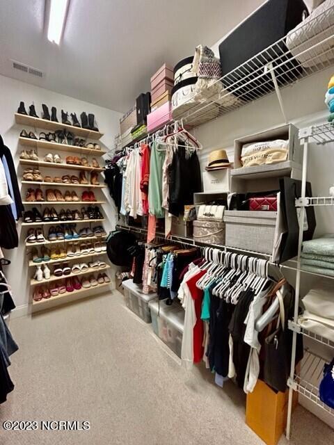 429 Superior Road Wilmington, NC 28412 - Photo 19 of 39 Large Main Suite closet