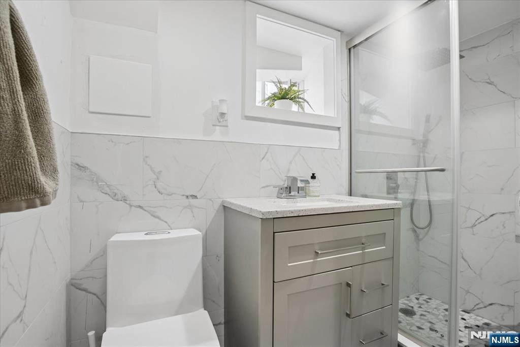 277 Grove Street East Rutherford, NJ 07073 - Photo 26 of 32