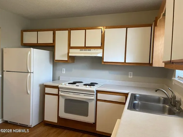 $1,150 | 202 Deer Creek Drive, Jacksonville, NC 28546