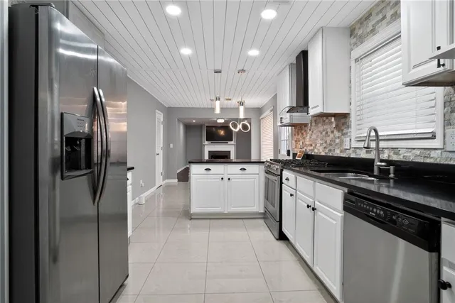 $3,040 | 1234 Carriage Trace Circle, Stone Mountain, GA 30087