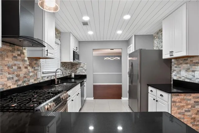 $3,040 | 1234 Carriage Trace Circle, Stone Mountain, GA 30087