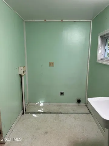 $95,000 | 5 Pearl Street, Granville, NY 12832