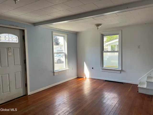 $95,000 | 5 Pearl Street, Granville, NY 12832