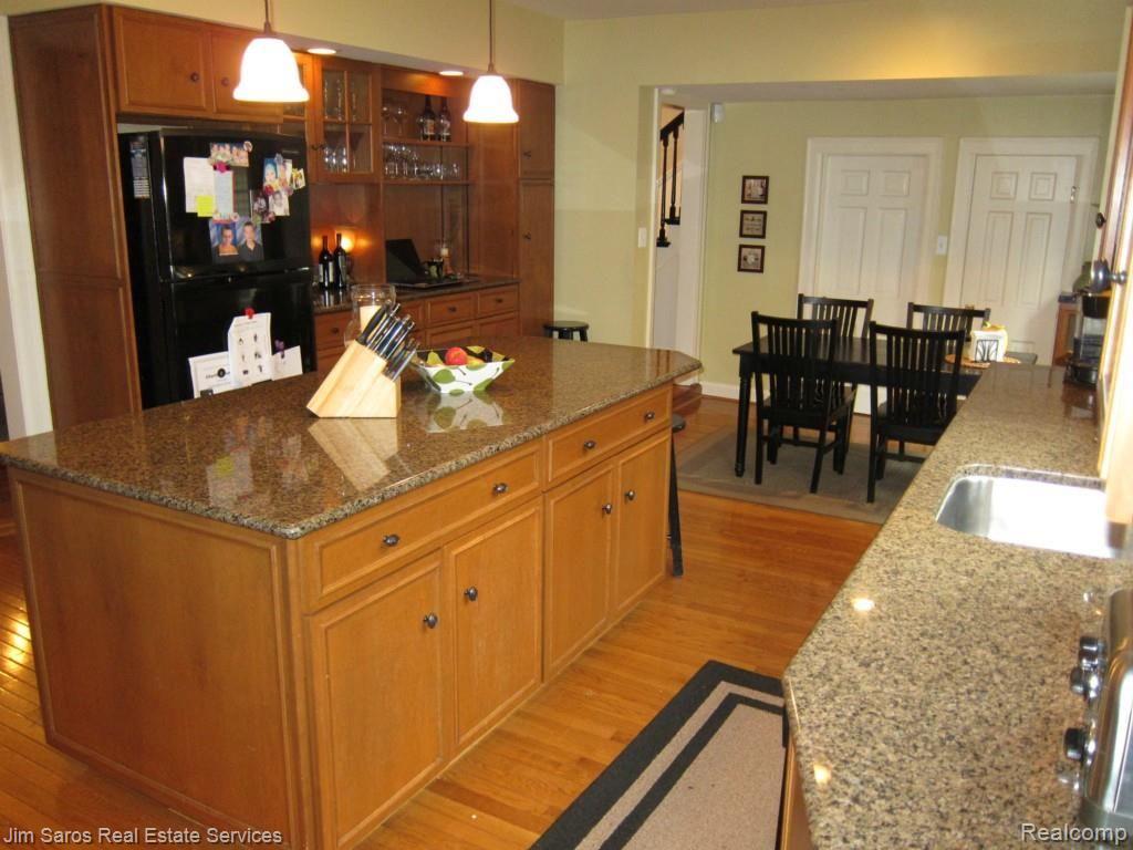478 Lincoln Road Grosse Pointe, MI 48230 - Photo 8 of 26 IMG_1814.jpg