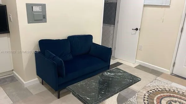 $1,500 | 1150 Normandy Drive, Unit 102, Miami Beach, FL 33141