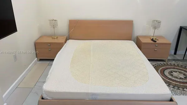 $1,500 | 1150 Normandy Drive, Unit 102, Miami Beach, FL 33141