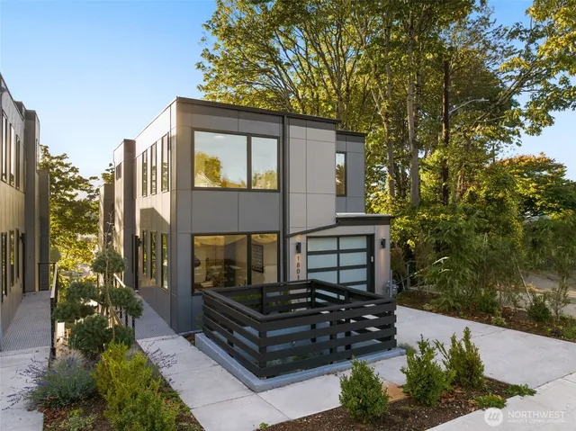 $1,579,000 | 1801 29th Avenue South, Seattle, WA 98144