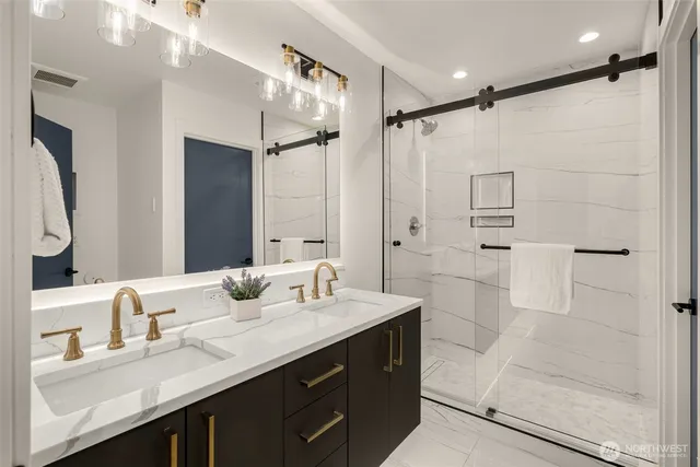 $1,579,000 | 1801 29th Avenue South, Seattle, WA 98144