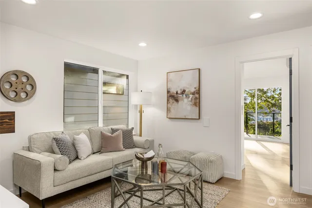 $1,579,000 | 1801 29th Avenue South, Seattle, WA 98144