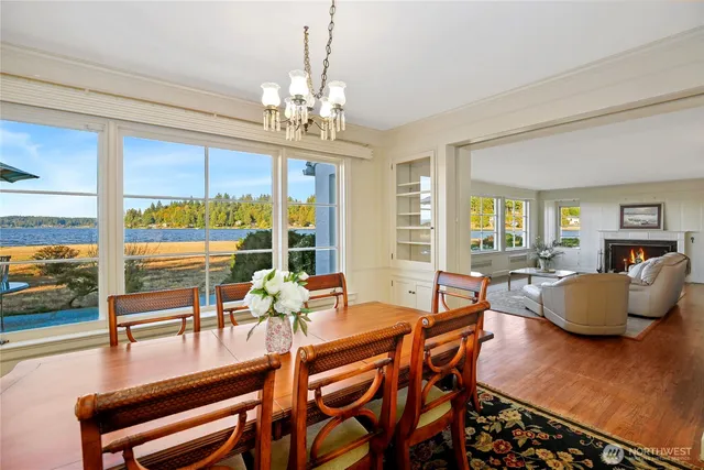 $1,999,980 | 3026 Marine Drive, Bremerton, WA 98312