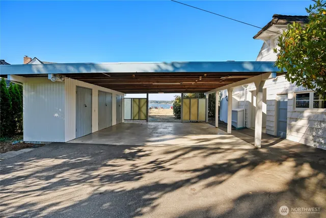 $1,999,980 | 3026 Marine Drive, Bremerton, WA 98312