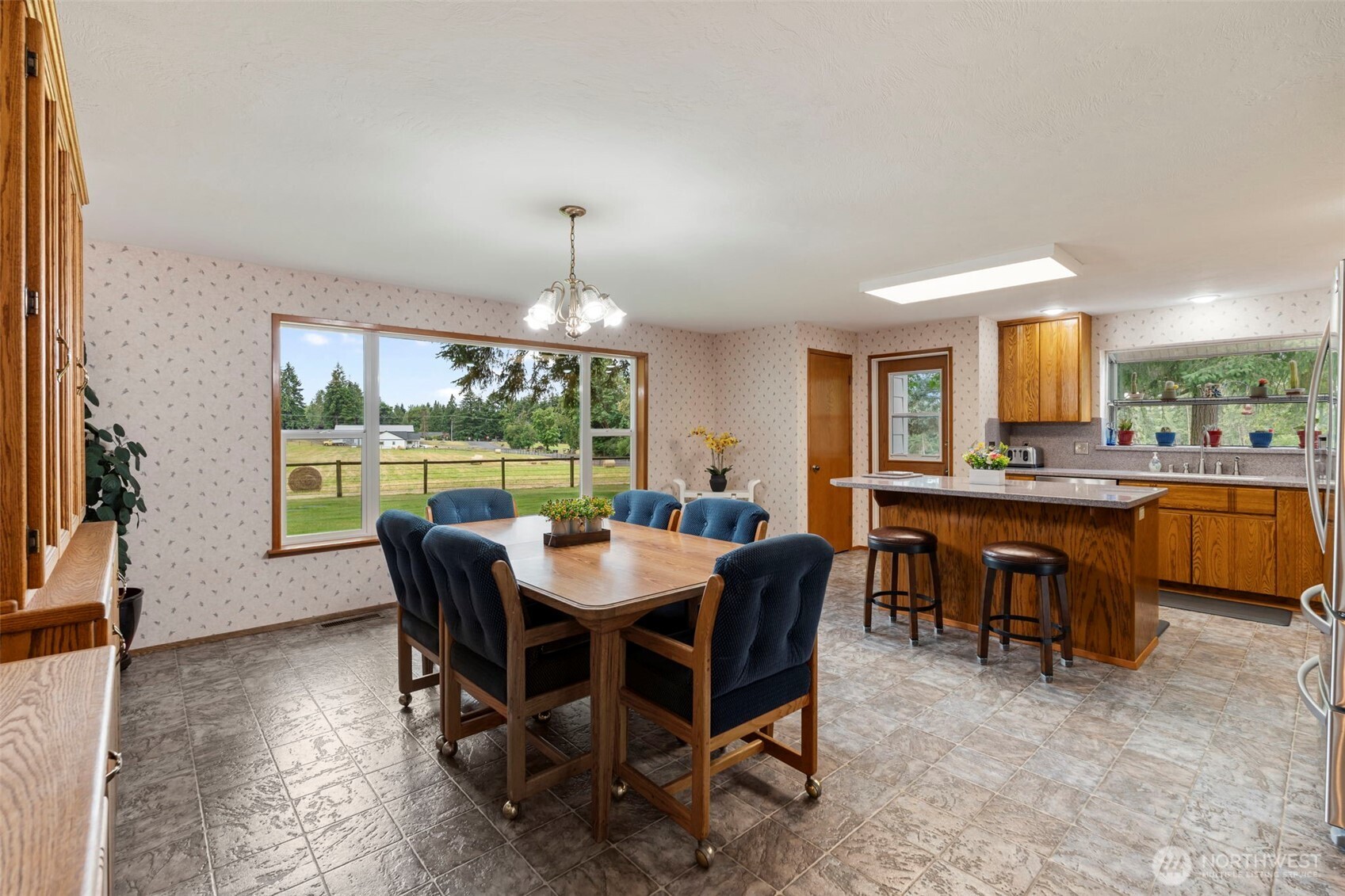 136 Kray Road Chehalis, WA 98532 - Photo 8 of 35