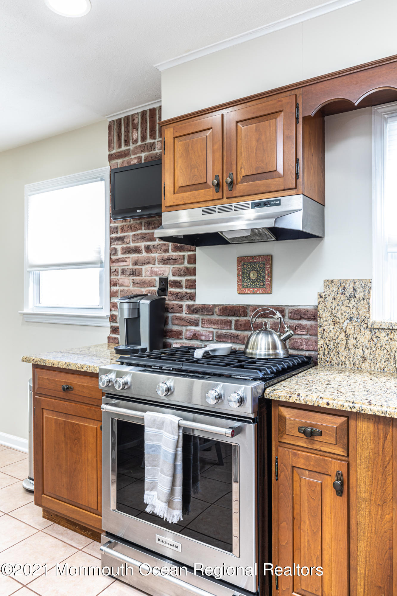 1316 Sleepy Hollow Road Point Pleasant, NJ 08742 - Photo 20 of 43 Kitchen (11)